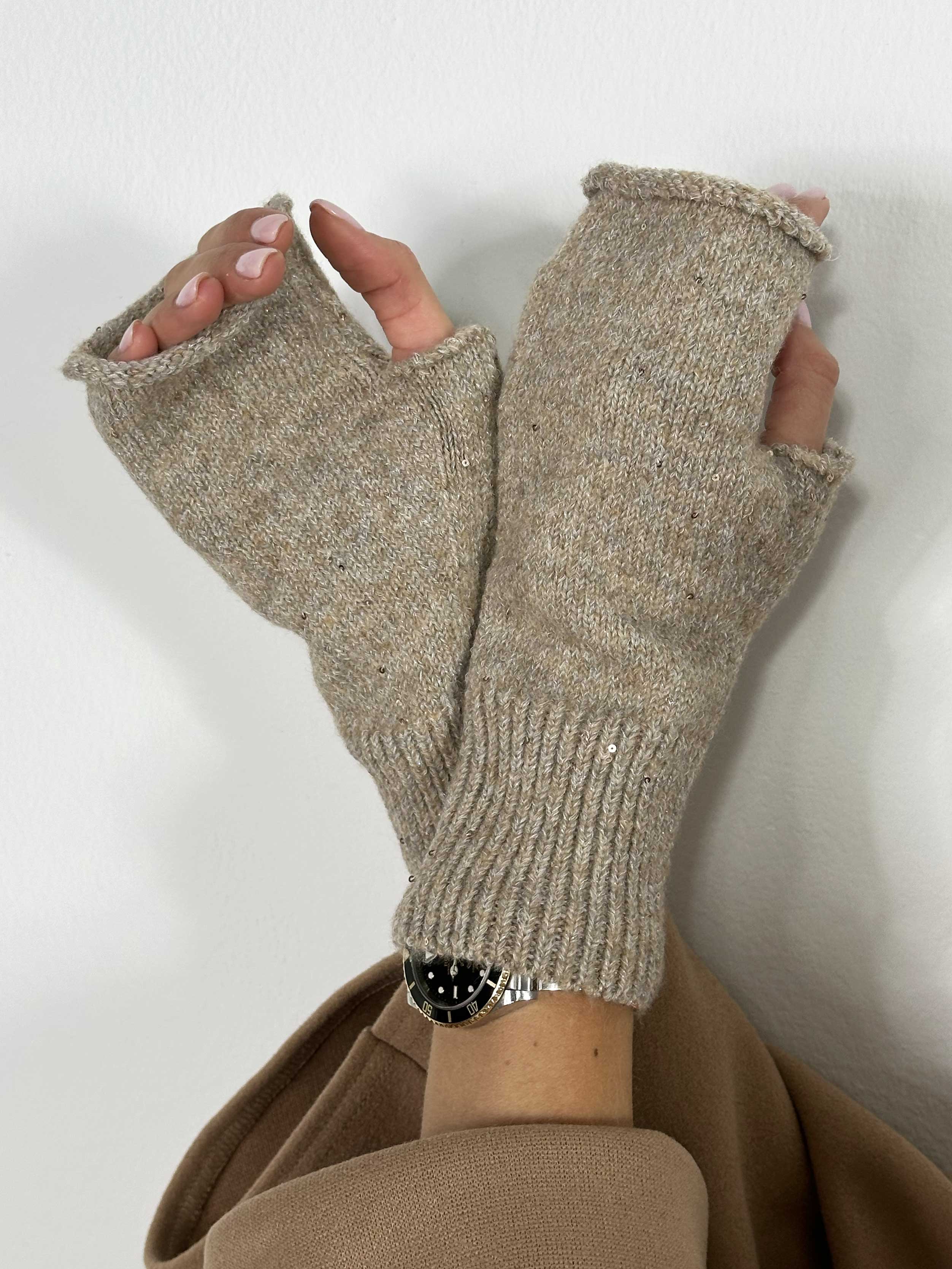 Myra - Handskar med glittertrådar och paljetter